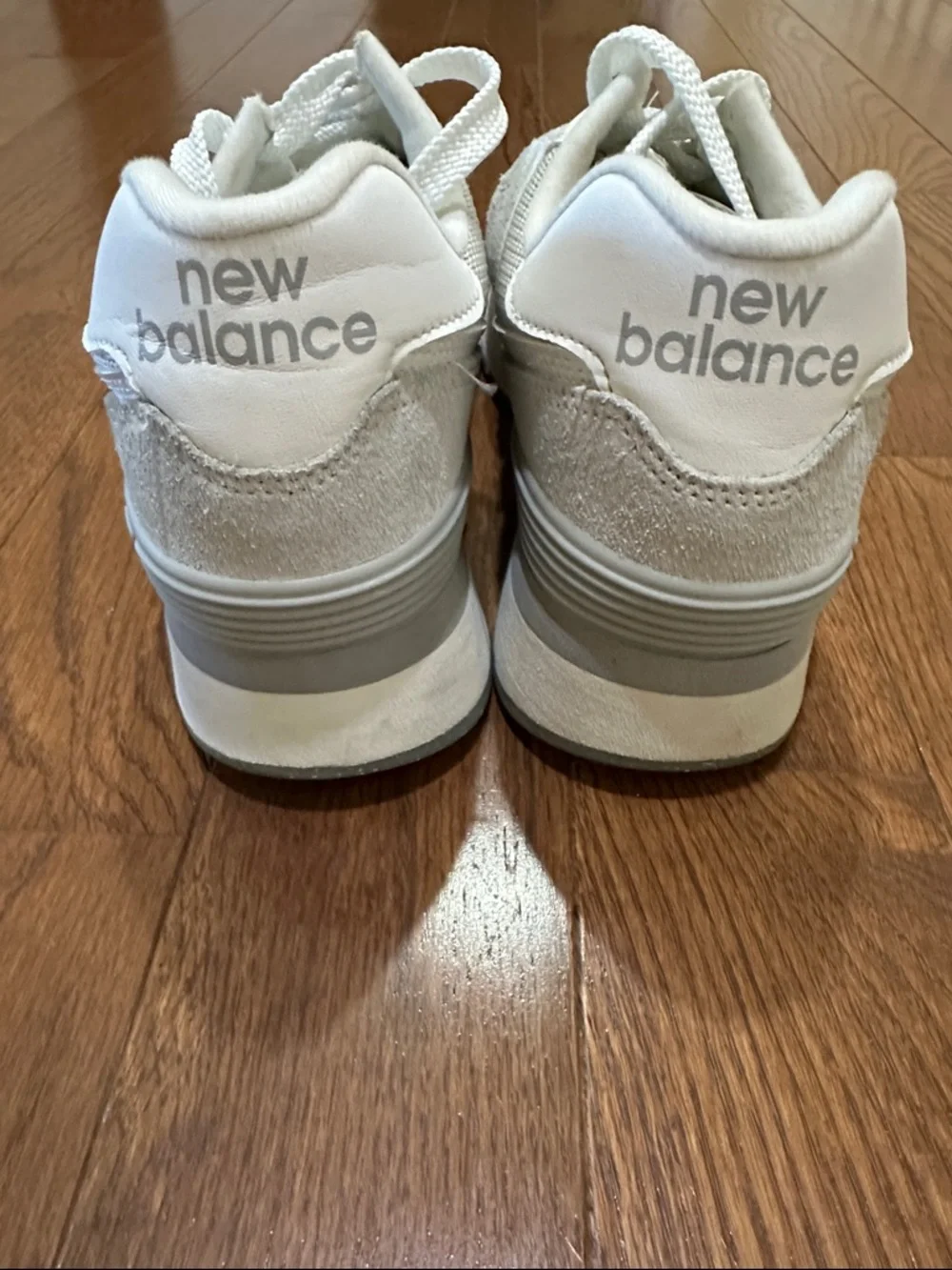 New Balance 574+ Women’s White Sneakers- Size 9 - Picture 4 of 5